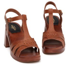 swedish hasbeens t-strap sandals EUC